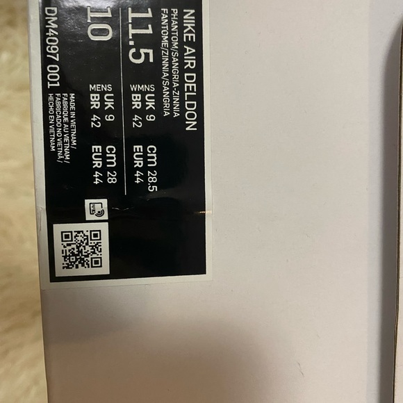 Brand New Nike Air Deldon Basketball Shoes - Picture 5 of 5